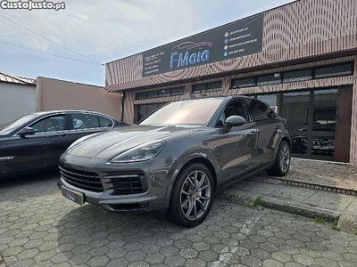 Cinza Usado 2019 Porsche Cayenne SUV | € 67.999