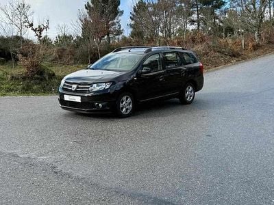 Usado Dacia Logan 90 HP (66 kW) 2016 Preto Sedan