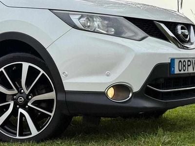 Usado Nissan Qashqai 360º 131 HP (96 kW) 2015 Branco SUV