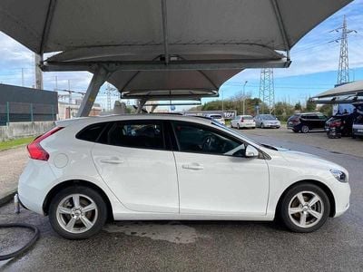 Branco Usado 2016 Volvo V40 Citadino | € 12.000 (Super Preço)