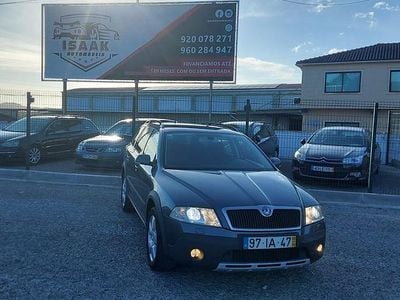 Cinza Usado 2009 Skoda Octavia Scout 4x4 Carrinha | € 7.900 (Caro)