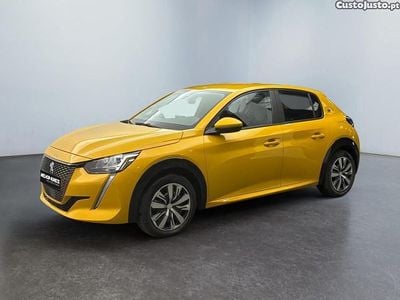 Peugeot e-208