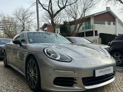 Cinzento Usado 2015 Porsche Panamera Sedan | € 52.500