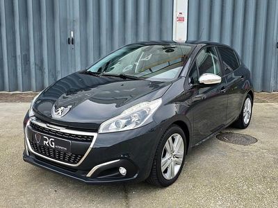 Cinza Usado 2019 Peugeot 208 Signature Sky Citadino | € 10.990 (Preço justo)