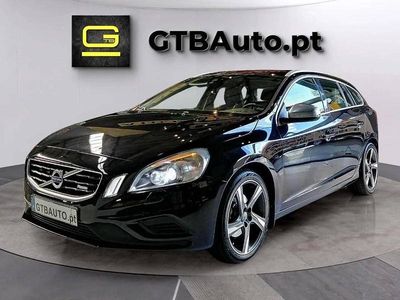 Usado Volvo V60 R-Design 114 HP (83 kW) 2012 Preto Carrinha