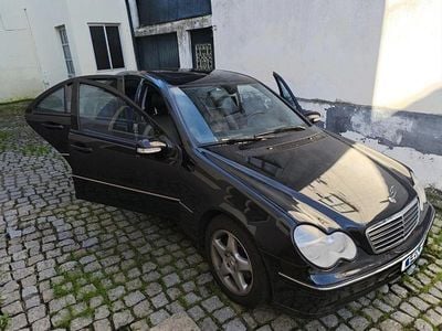 Usado 2004 Mercedes C200 Sedan | € 7.000