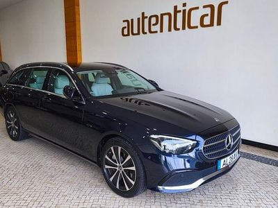 Usado Mercedes E300 Avantgarde 320 HP (235 kW) 2021 Azul Carrinha