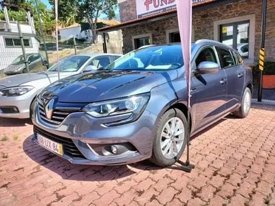 Cinzento Usado 2018 Renault Mégane GrandTour Intens Carrinha | € 15.950 (Preço elevado)