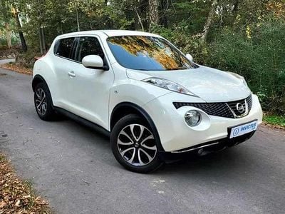 Usado Nissan Juke Acenta 110 HP (80 kW) 2014 Branco SUV