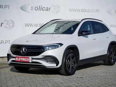 Branco Usado 2023 Mercedes EQA250 AMG line SUV | € 39.990 (Preço justo)