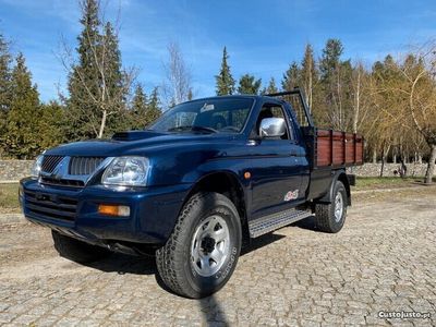 usado Mitsubishi L200 4x4 3 lugares