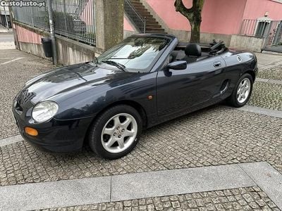 Preto Usado 1999 MG F Cabrios | € 7.750