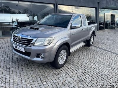 Cinza Usado 2014 Toyota HiLux Pickup | € 27.000