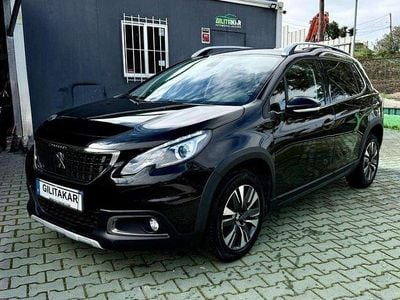 Usado Peugeot 2008 110 HP (80 kW) 2019 Preto SUV