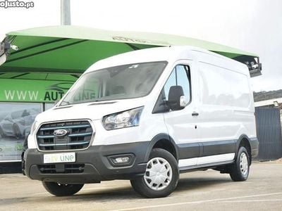 Usado Ford Transit 135 kW (184 HP) 2023 Branco Sedan