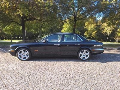 Preto Usado 2005 Jaguar XJ6 Sedan | € 22.000