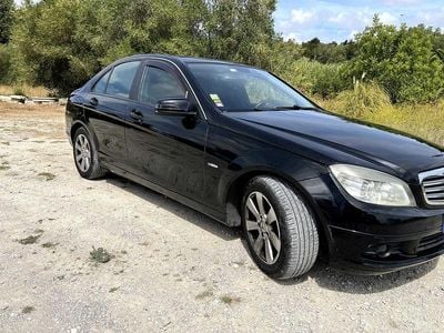 Usado 2009 Mercedes C200 Sedan | € 8.000