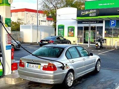 Usado 1999 BMW 320 Sedan | € 1.300