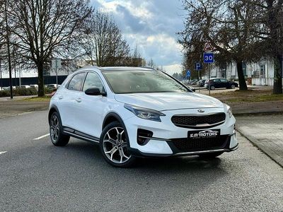 Branco Usado 2018 Kia Ceed Citadino | € 19.900