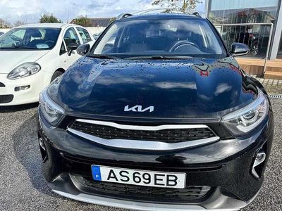 Preto Usado 2022 Kia Stonic SUV | € 15.900 (Preço justo)