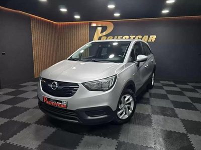 Usado Opel Crossland X Edition 102 HP (75 kW) 2019 Verde SUV