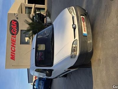 Usado Peugeot Partner 70 HP (51 kW) 1998 Branco Monovolume