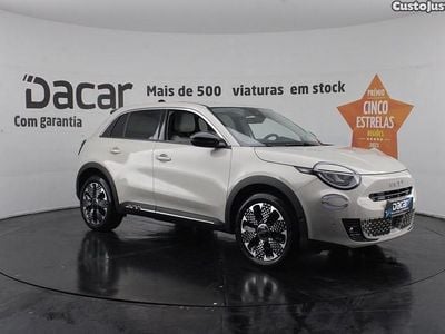 Outra Usado 2024 Fiat 600E La Prima SUV | € 23.799