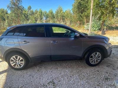 Usado Peugeot 3008 130 HP (95 kW) 2019 Cinzento SUV