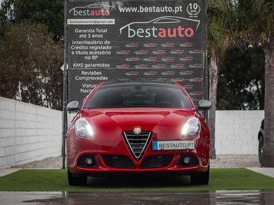 Vermelho Usado 2014 Alfa Romeo Giulietta Exclusive | € 11.999