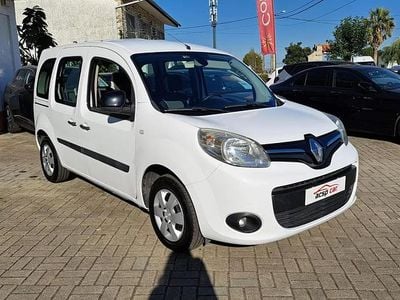Usado Renault Kangoo Dynamique 90 HP (66 kW) 2014 Branco Monovolume