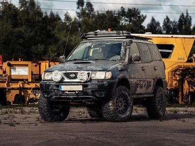Usado Nissan Terrano 170 HP (125 kW) 2000 SUV