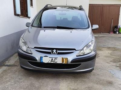 Usado 2005 Peugeot 307 S Sedan | € 2.700 (Bom preço)