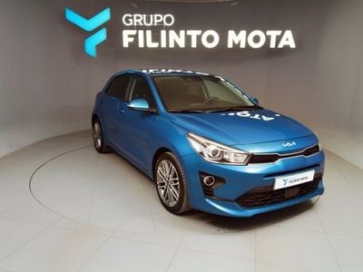 Usado Kia Rio 100 HP (73 kW) 2023 Azul Citadino
