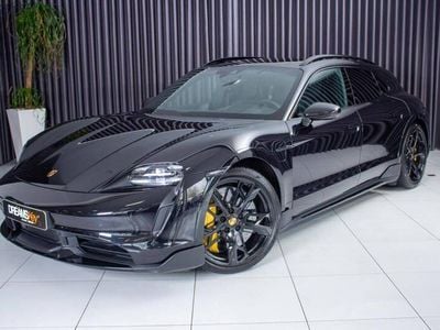 Preto Usado 2023 Porsche Taycan Sedan | € 132.900