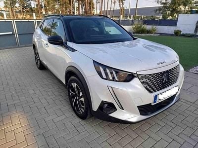 Branco Usado 2020 Peugeot e-2008 SUV | € 19.900 (Preço elevado)