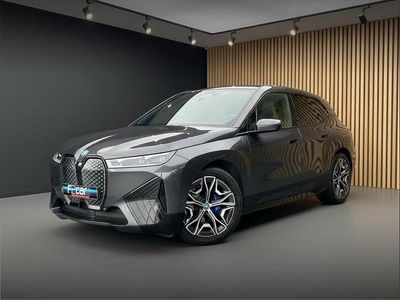 Usado BMW iX 239 kW (326 HP) 2022 Cinzento SUV