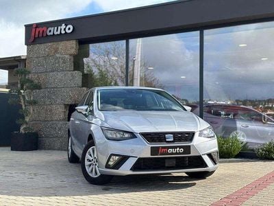 Usado Seat Ibiza 80 HP (58 kW) 2023 Cinzento Citadino