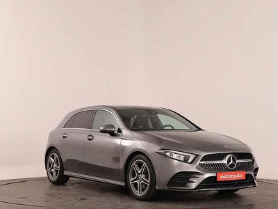 Cinzento Usado 2019 Mercedes A200 Citadino | € 34.499