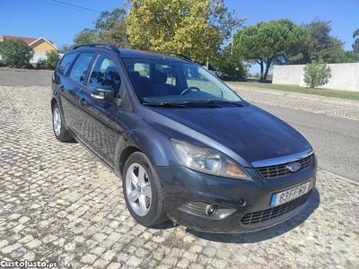 Usado Ford Focus 108 HP (79 kW) 2008 Cinza Carrinha