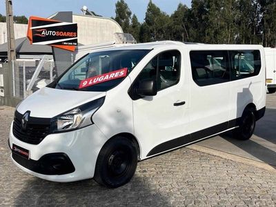 Branco Usado 2015 Renault Trafic Monovolume | € 27.900 (Caro)