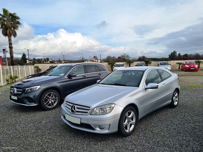 Cinza Usado 2009 Mercedes CLC220 Citadino | € 13.900