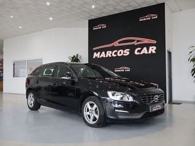 Preto Usado 2015 Volvo V60 Momentum Carrinha | € 12.900 (Caro)