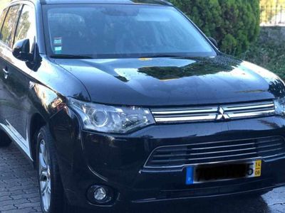 Preto Usado 2014 Mitsubishi Outlander P-HEV SUV | € 16.900
