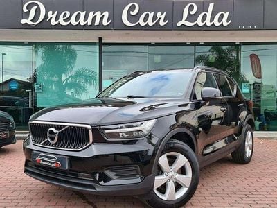 Usado Volvo XC40 Momentum 129 HP (94 kW) 2021 Preto SUV