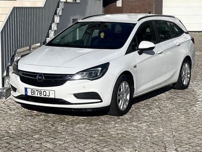 usado Opel Astra Sports 2019