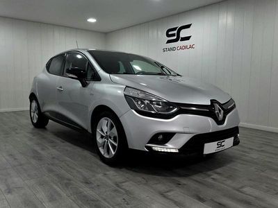Cinzento Usado 2016 Renault Clio IV | € 12.950 (Preço elevado)