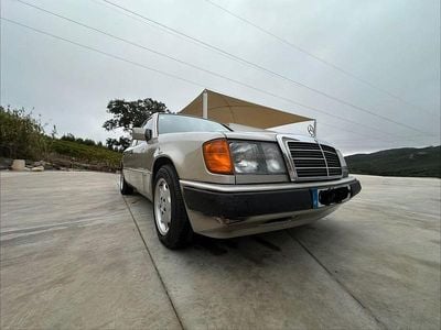 Usado 1989 Mercedes 200 Sedan | € 2.990
