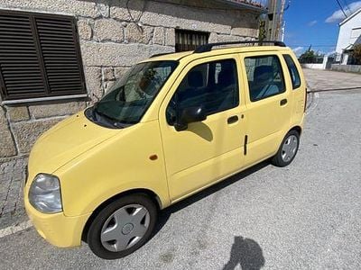 Usado 2001 Suzuki Wagon R+ Monovolume | € 2.250