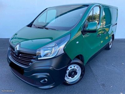 usado Renault Trafic 1600 130CV caixa 6V 3 Lugares C/Nova