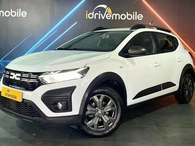 Usado Dacia Sandero Essentiel 101 HP (74 kW) 2023 Branco SUV